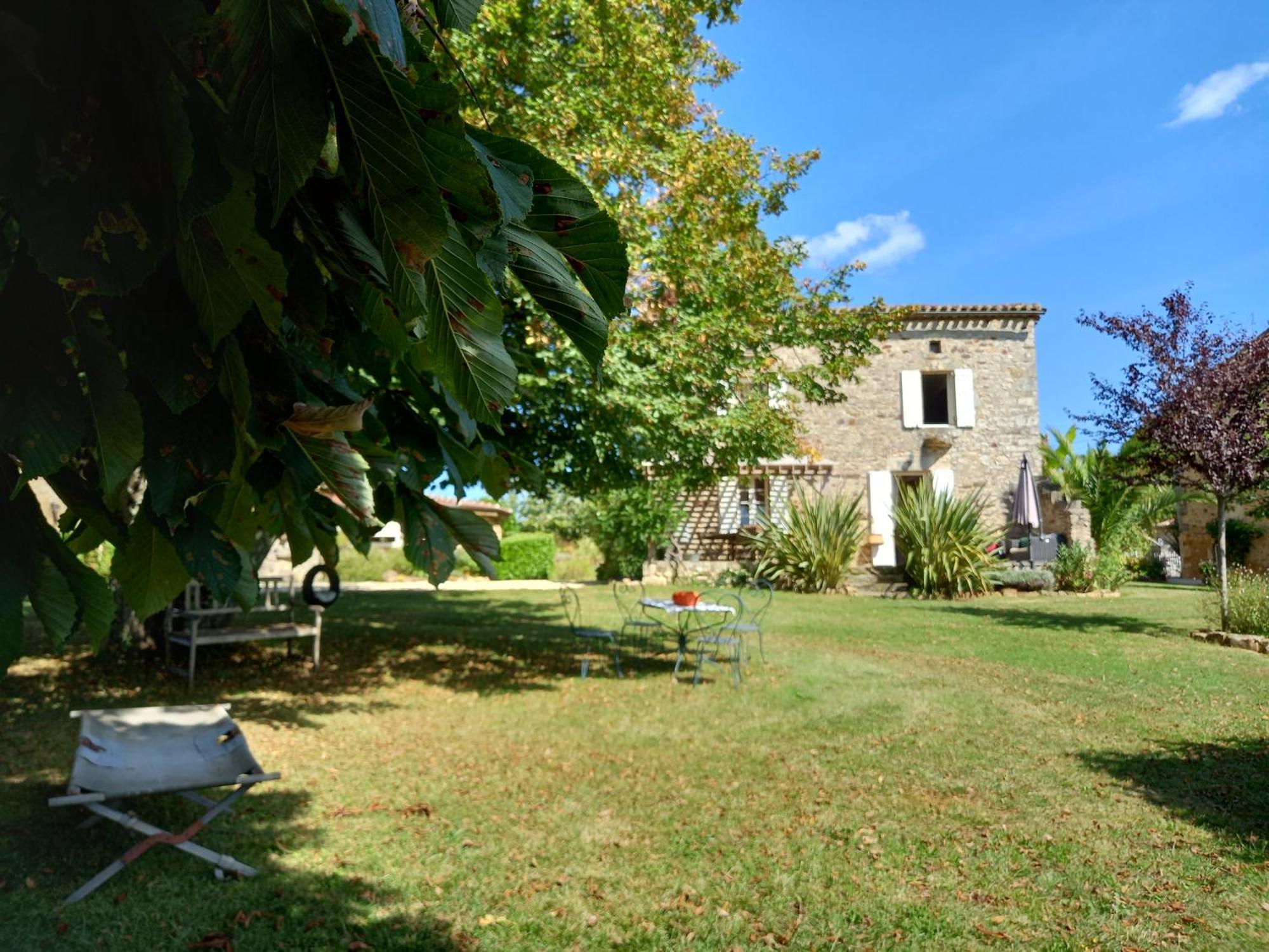 Gites Lalaurie Sauveterre-la-Lémance Rom bilde